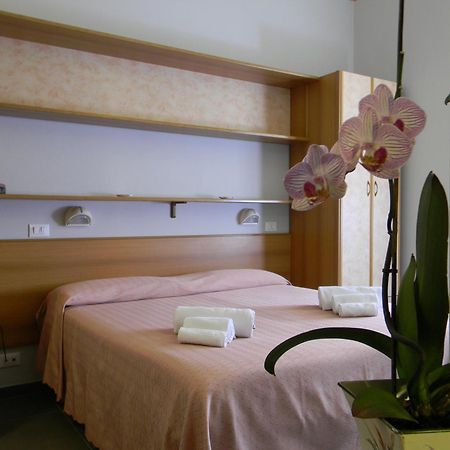 Hotel Parma Mare Marina di Massa Room photo