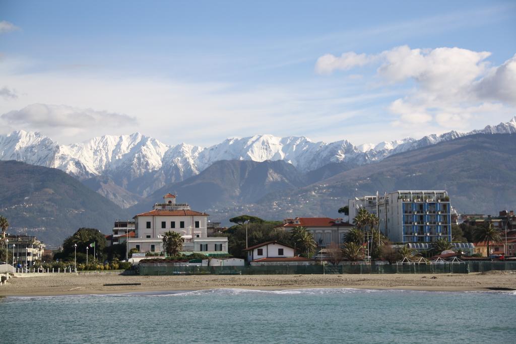 Hotel Parma Mare Marina di Massa Exterior photo